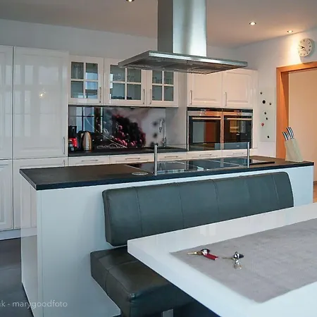 Apartament Liam *
